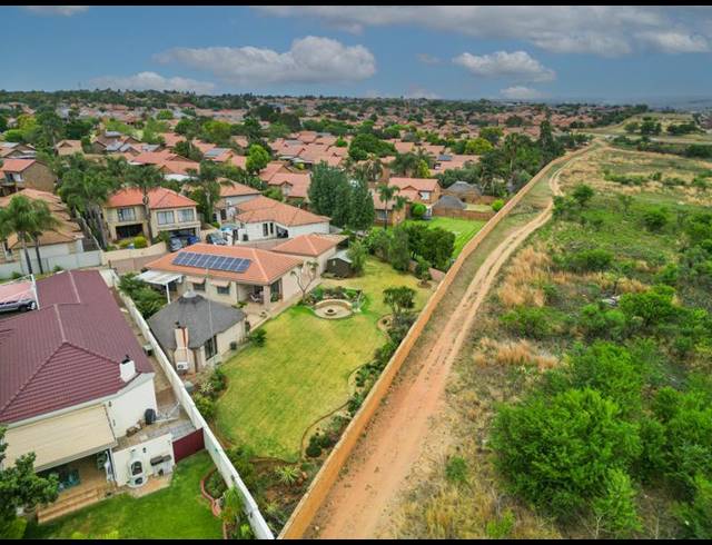 4 BEDROOM HOUSE FOR SALE IN AMBERFIELD GLEN